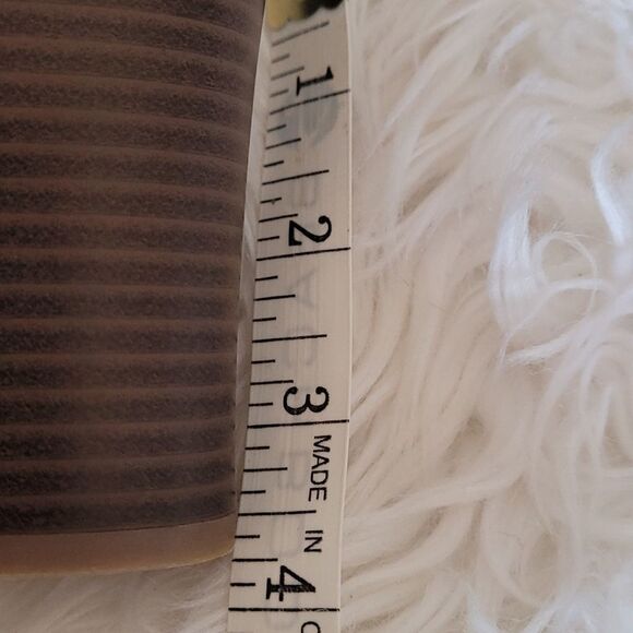 American Eagle Galdiator Style Shoes - Picture 13 of 13